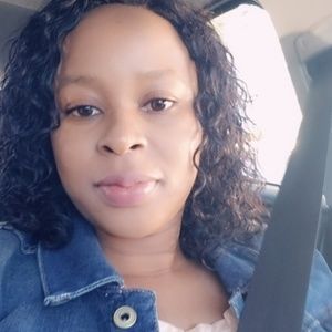 Meet your Posher, Aissata